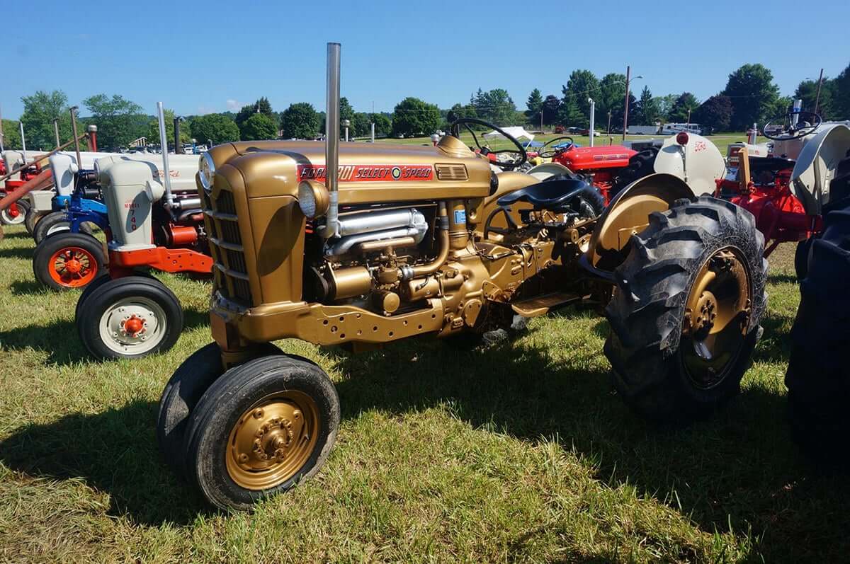 2019-tractor-and-banquet-00072